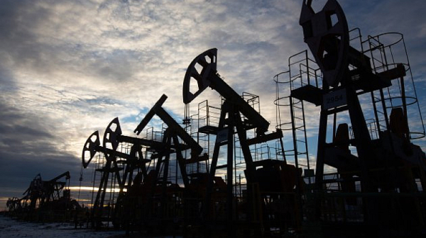 Петролната машина на Кремъл буксува – износът на горива се срина