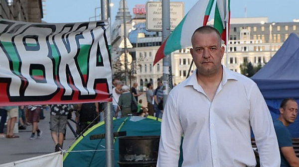 Владимир Симеонов пред Фрог: Днес истинските народни будители протестират по площадите на България