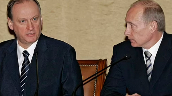 Daily Mail: Оперират Путин от рак, властта в Кремъл отива в други ръце
