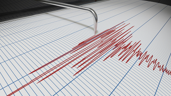Мощно земетресение с магнитуд 7,3 разтърси Япония