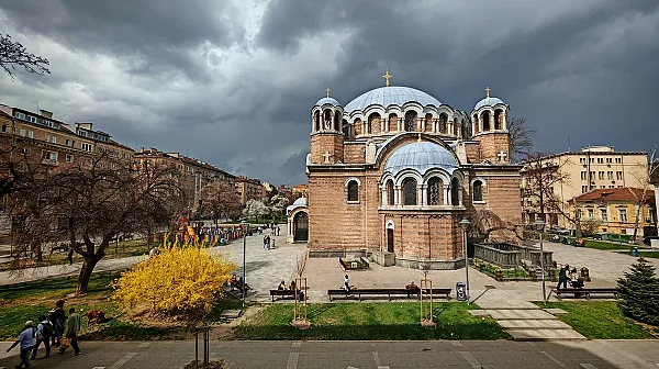 Облачно и хладно време с жълт код за слани днес