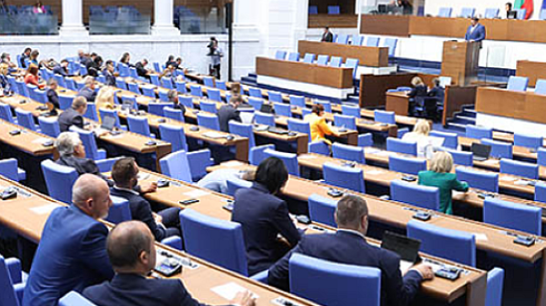 9 министри ще участват на редовния петъчен парламентарен контрол