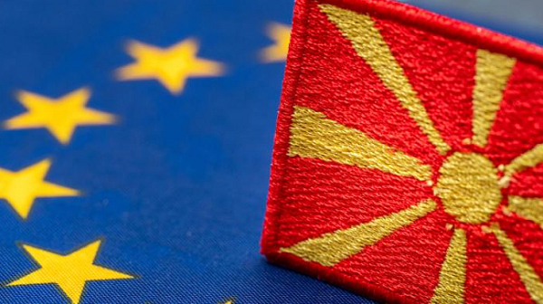 В европарламента се споразумяха за отпадането на формулировките „македонска идентичност“ и „македонски език“ от проектодоклада