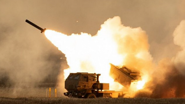 Украйна обяви, че е унищожила 50 руски склада за боеприпаси със системите HIMARS