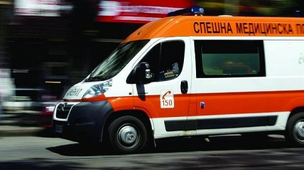 Шофьор на линейка от Спешна помощ - София почина от  COVID-19