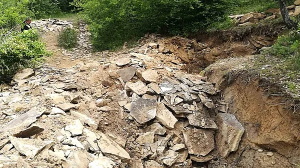 Незаконна кариера е разкрита след сигнал от екоактивисти от Хасково