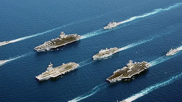 Американски кораби играят на „смъртоносна криеница“ с ирански мини