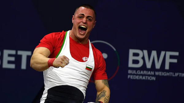 Карлос Насар: Предлагаха ми 2 милиона долара годишно, но не бих слушал друг химн