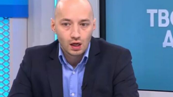 Димитър Ганев, “Тренд”: Надцакването на ГЕРБ, ПП-ДБ и ДПС ще е до март