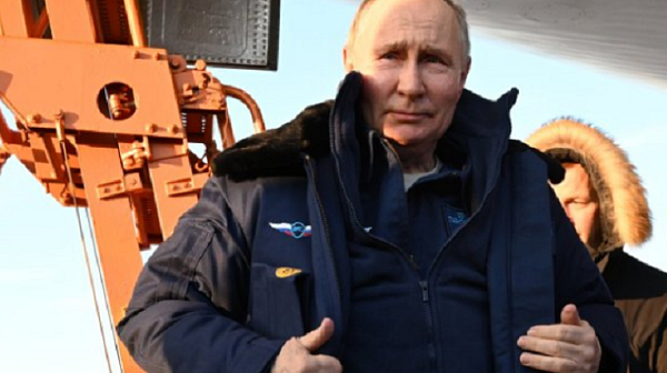 The Moscow Times: Путин носи бронежилетки още през 2023 г.