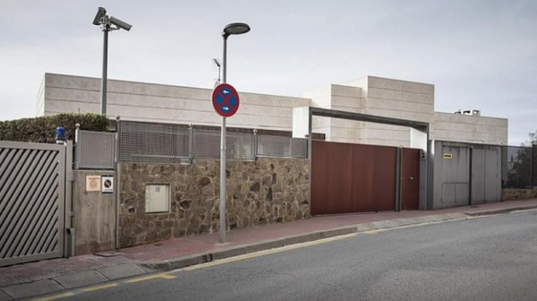 ”БОЕЦ” показа нови документи и сигнализира НАП по темата ”Къщата в Барселона”