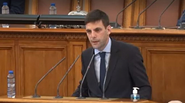 Никола Минчев е предложението на ”Продължаваме промяната” за председател на Народното събрание