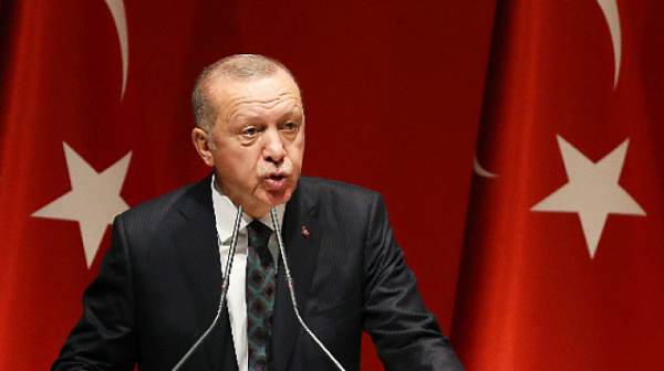 Ердоган ехидно за войната: Западът ”не си мръдна пръста” за Украйна