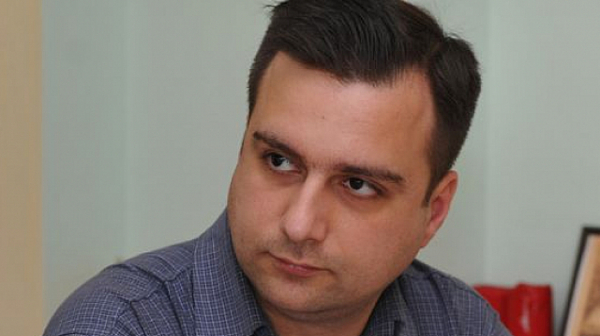 Политологът Борис Попиванов: Коалирането между НФСБ и „Воля“  укрепва статуквото
