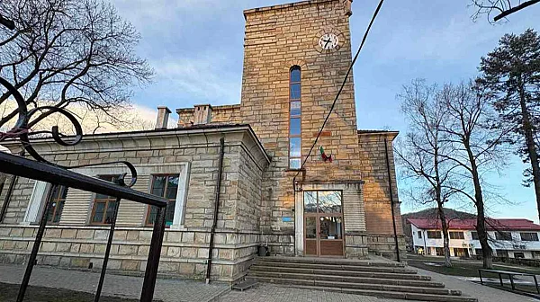 МОН: Училище „Космос“ не е отчело 114 отсъствия на загиналия край Околчица ученик; училището отрича нарушения