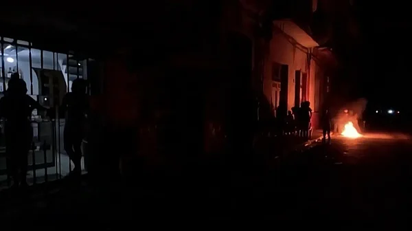 Куба в тъмнина, режимът в Хавана под силен натиск. Какво следва?