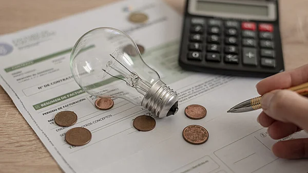 Втори кръг проверки за високите сметки за ток – този път КЗП влиза в ЕРП-тата