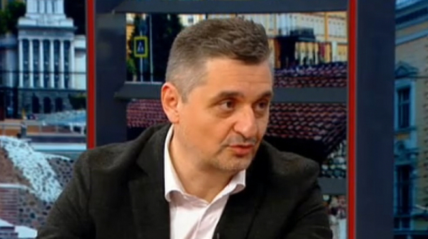 Кирил Добрев: Връщането на хартиената бюлетина е страшен срам