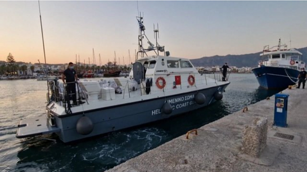 Гърция и Турция се захапаха за 92-та голи мигранти на границата помежду им