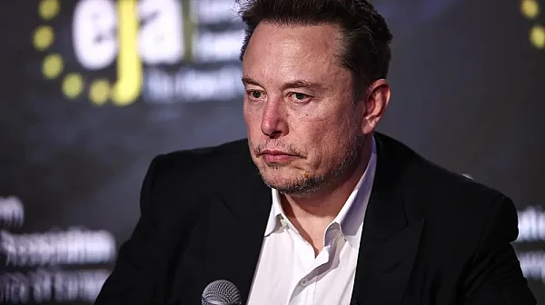 „Това е ужасяващо“: ЕК разследва AI чатбота на Мъск заради детска порнография