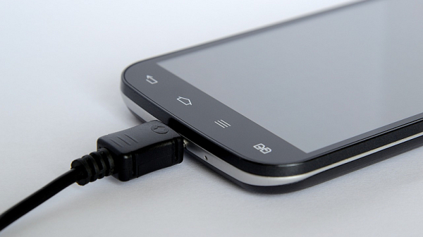 Мобилни телефони, таблети, цифрови камери...България въвежда стандартното зарядно устройство
