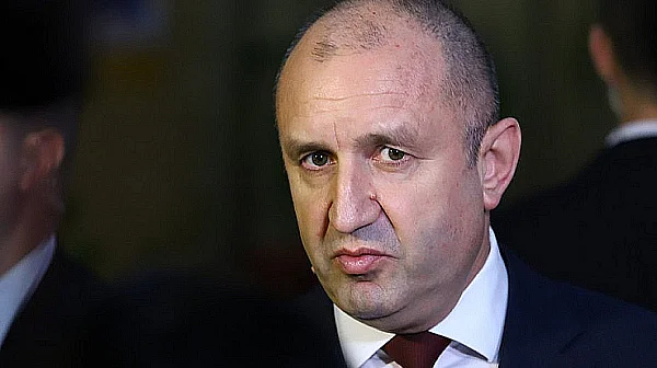Румен Радев депозира оставката си днес, за да търси нов мандат на друга сцена