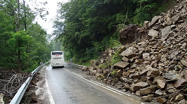 Ремонтират 28 км от пътя София – Самоков до края на април