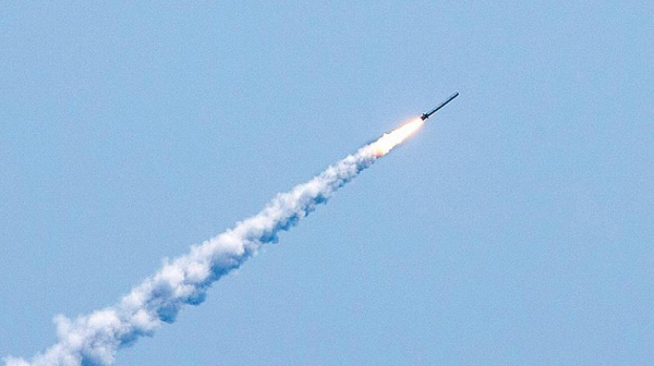 Путин заплашително след посещението в Китай: Самолети с ракети 