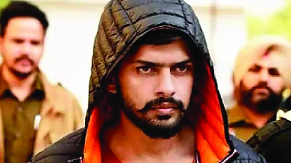 Как един гангстер се превърна в символ на нова Индия?