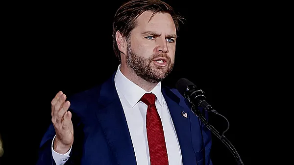 Ванс нарече споразумението с Иран „крехко примирие“