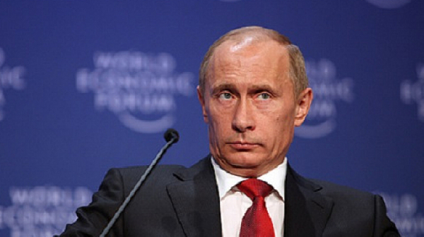 Конституционната реформа в Русия очаквано получи подписа на Путин