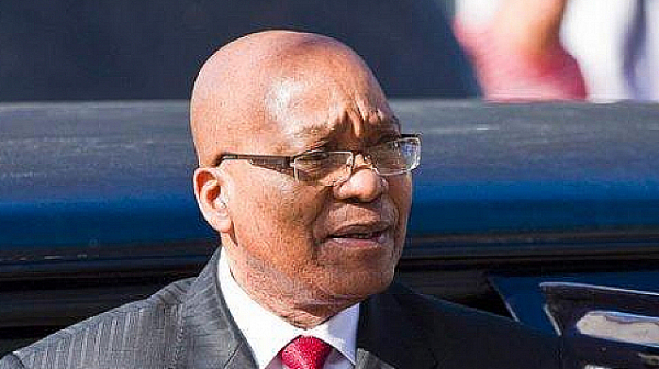 Бившият президент на Южна Африка се предаде доброволно на полицията