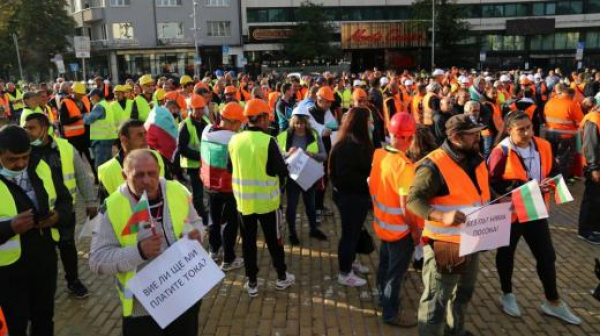 Пътни строители плашат с протест, ако до петък няма решение на проблемите им