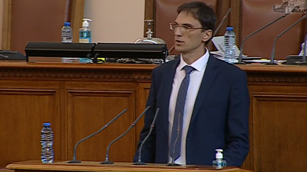 Високо напрежение в коалицията: Дунчев похвали ГЕРБ и атакува министър на БСП и в НС