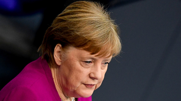 Меркел: Никога не сме чакали Новата година с толкова много надежда