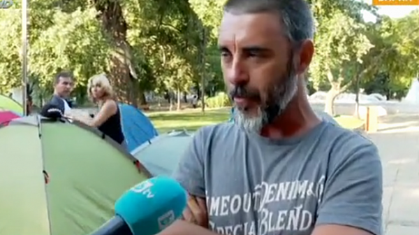 Арестуван във Варна: Г-н Борисов, живи факли ли чакате, за да подадете оставка?!