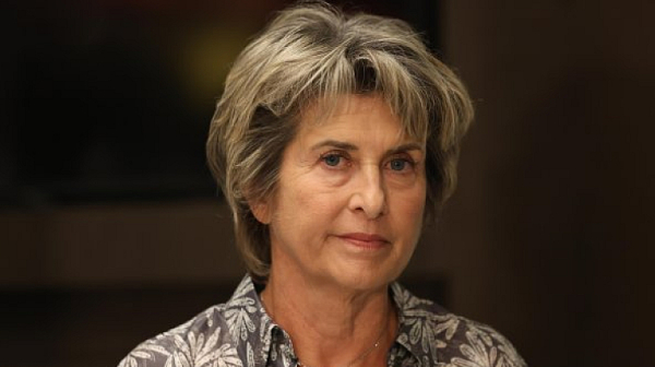 Как Лечева попадна в групата „измамници и подставени лица на олигархията“, посочена от президента Радев