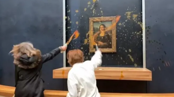 Протестиращи жени хвърлиха супа по „Мона Лиза“ в Лувъра