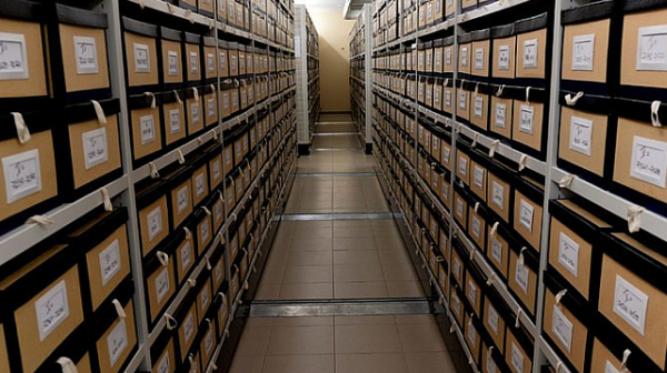 14 км папки и над 2,5 млн. картона в Комисията по досиетата: Кой и защо използва архива?