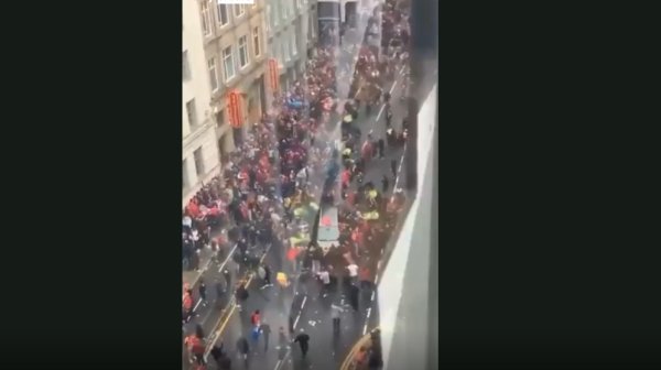 Деца сред жертвите: Съдът изслушва разтърсващи показания след атаката в Ливърпул