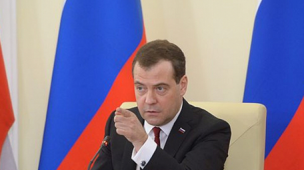 Медведев с яростна пропаганда за Путин: Москва ще осуети русофобския заговор на Запада за разкъсване на Русия