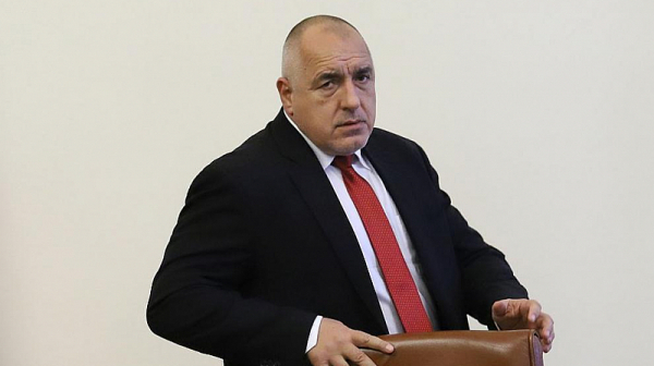 Служител на НСО пред Фрог: Борисов сам си кани госпожите, по негово искане не се записват