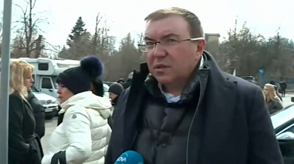 Ангелов: Приятели от полицията ни казаха, че се готвят показни арести на бивши министри