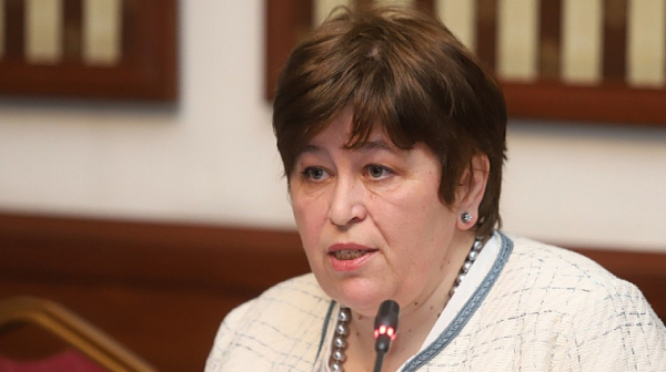 Стела Балтова: Служебното правителство отпусна 6 млн. лв. за туроператорите
