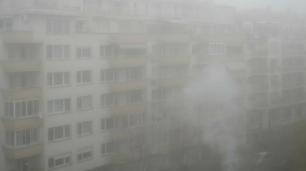 Предупреждение за мръсен въздух в София днес
