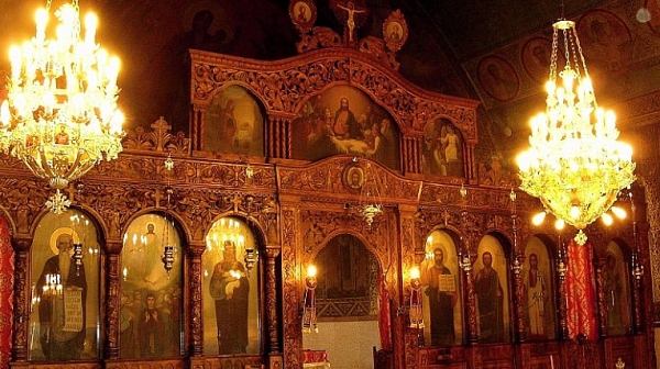 Православната църква отбелязва паметта на Св. Наум. Вижте кой има имен ден