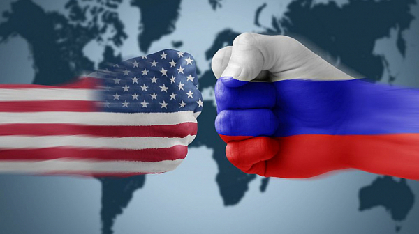 Кремъл и Вашингтон обсъждат ситуацията в Украйна в началото на 2022 г.