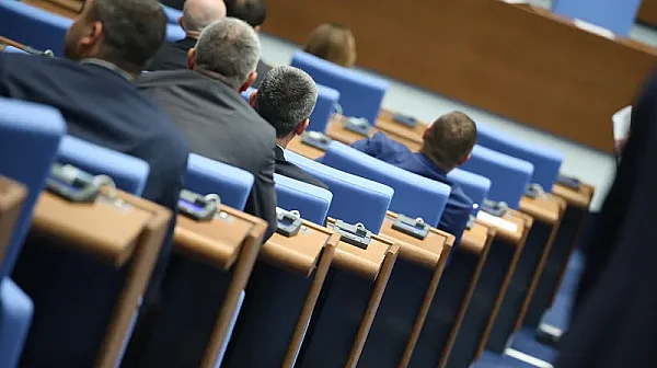 Парламентът на първо четене: Държавата ще отнема колите на каналджиите