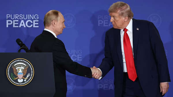 „Тръмп беше изигран от Путин“. Предупреждение – срещата в Будапеща е капан