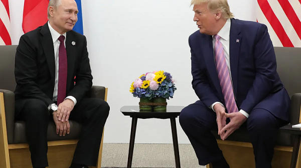 Тръмп разговаря с Путин